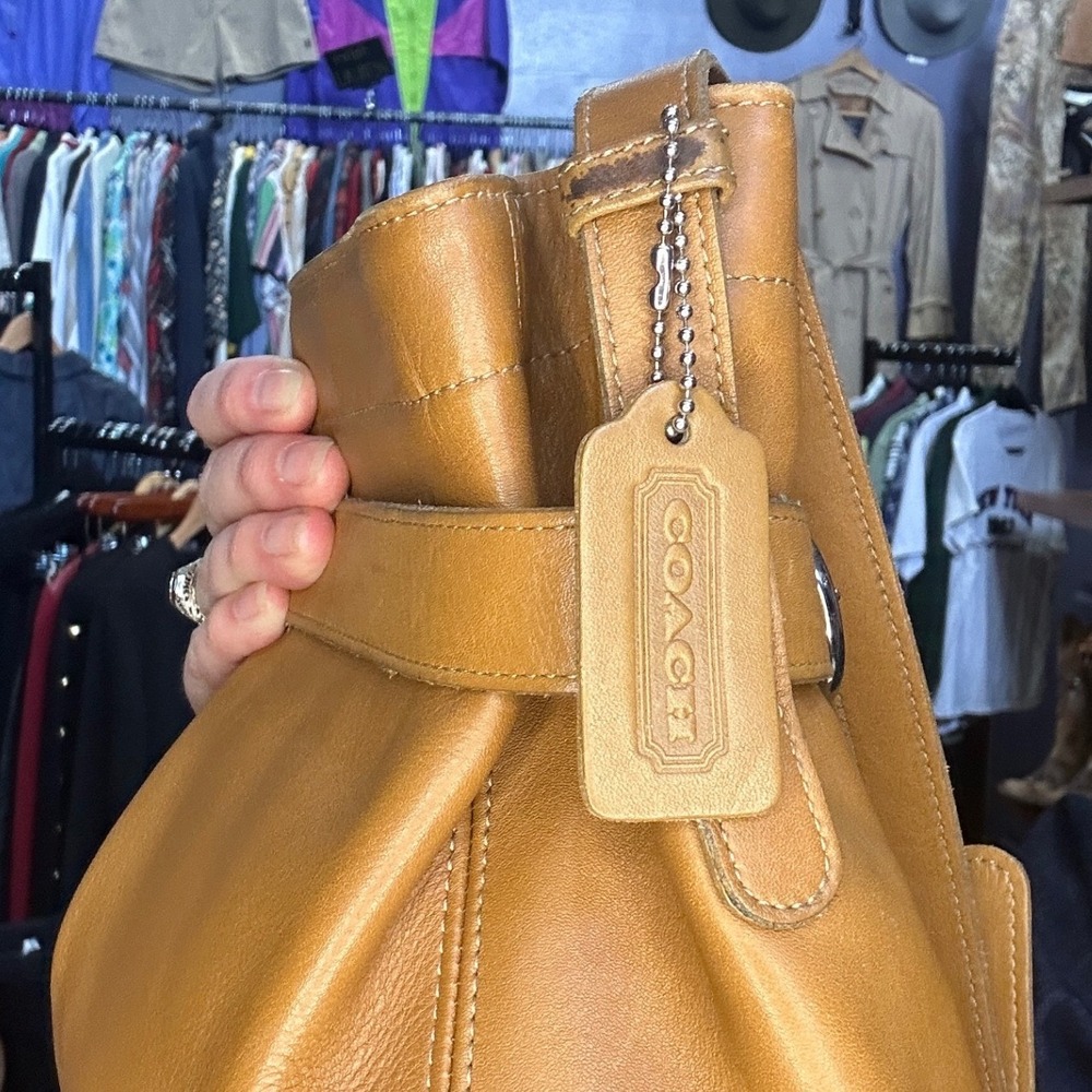 Vintage Coach British Tan Leather Belted Bucket Crossbody Bag 4156 USA Made - Picture 7 of 8